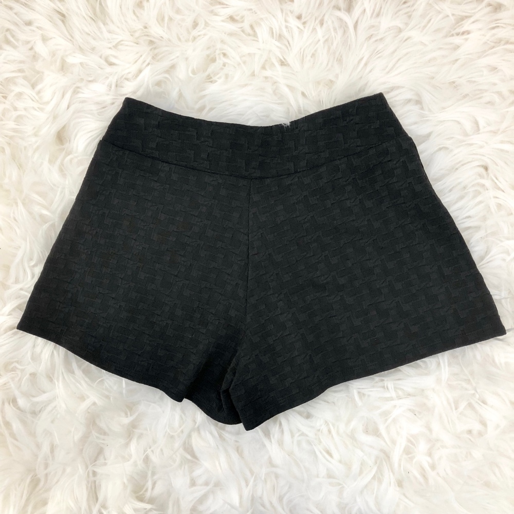 Urban Outfitters Cooperative Black Textured Shorts - Picture 3 of 4